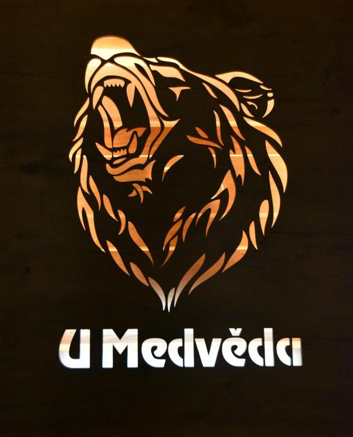 Penzion U Medveda Фрідек-Містек Екстер'єр фото